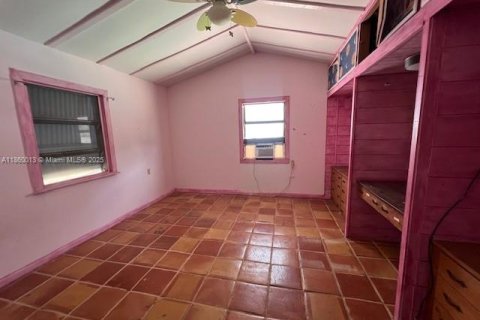House in Stuart, Florida 2 bedrooms, 170.38 sq.m. № 1889968 - photo 28