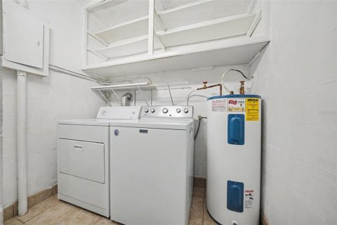 Copropriété à louer à Mount Dora, Floride: 2 chambres, 129.69 m2 № 2405436 - photo 15