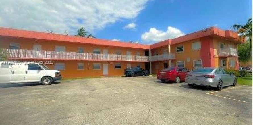 Кондоминиум с 1 спальней в Хайалиа, Флорида № 2048292