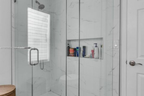 Купить таунхаус в Тамарак, Флорида 3 спальни, 138.98м2, № 2041023 - фото 22