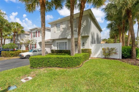 Купить таунхаус в Тамарак, Флорида 3 спальни, 138.98м2, № 2041023 - фото 2