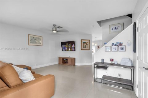 Купить таунхаус в Тамарак, Флорида 3 спальни, 138.98м2, № 2041023 - фото 4