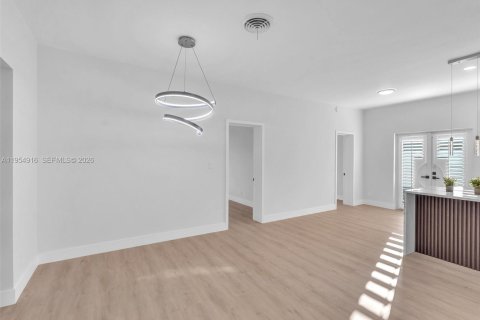 Купить виллу или дом в Форт-Лодердейл, Флорида 4 спальни, 156.17м2, № 2010624 - фото 22