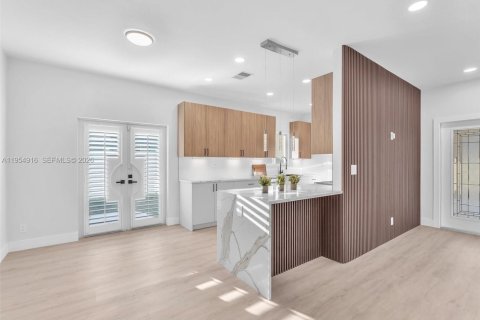 Купить виллу или дом в Форт-Лодердейл, Флорида 4 спальни, 156.17м2, № 2010624 - фото 17