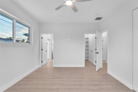 Купить виллу или дом в Форт-Лодердейл, Флорида 4 спальни, 156.17м2, № 2010624 - фото 26