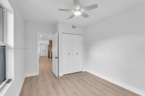 Купить виллу или дом в Форт-Лодердейл, Флорида 4 спальни, 156.17м2, № 2010624 - фото 29