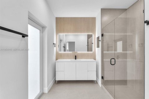 Купить виллу или дом в Форт-Лодердейл, Флорида 4 спальни, 156.17м2, № 2010624 - фото 5