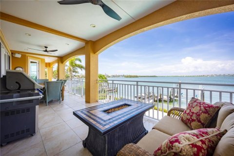 Villa ou maison à vendre à Indian Rocks Beach, Floride: 5 chambres, 424.66 m2 № 2224672 - photo 15