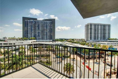 Villa ou maison à vendre à Doral, Floride: 2 chambres, 99.68 m2 № 2048758 - photo 16