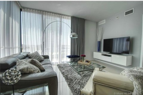 Villa ou maison à vendre à Doral, Floride: 2 chambres, 99.68 m2 № 2048758 - photo 8