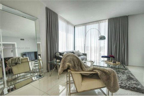 Villa ou maison à vendre à Doral, Floride: 2 chambres, 99.68 m2 № 2048758 - photo 4