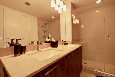 Villa ou maison à vendre à Doral, Floride: 2 chambres, 99.68 m2 № 2048758 - photo 20