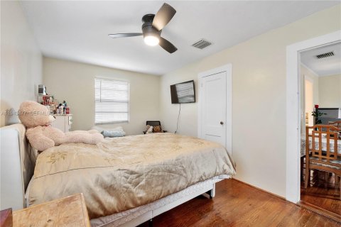 Commercial property in West Palm Beach, Florida 148.64 sq.m. № 2002960 - photo 20