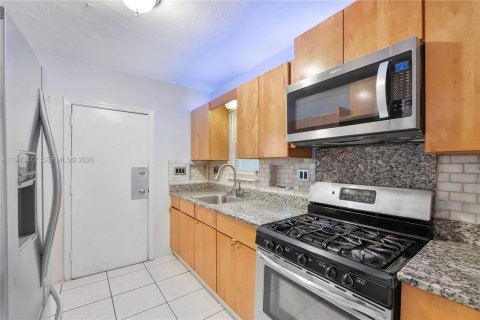 Commercial property in West Palm Beach, Florida 148.64 sq.m. № 2002960 - photo 4