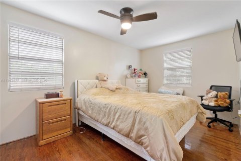 Commercial property in West Palm Beach, Florida 148.64 sq.m. № 2002960 - photo 19