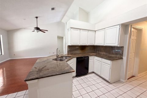 Casa en venta en Lake Mary, Florida, 4 dormitorios, 189.52 m2 № 2230048 - foto 15