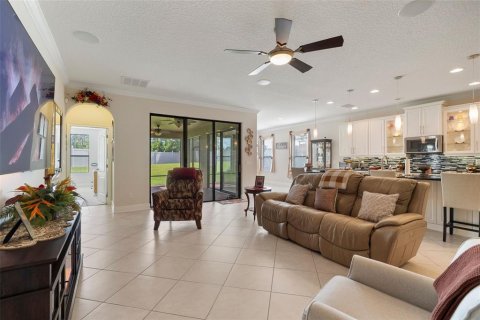 House in Minneola, Florida 4 bedrooms, 305.93 sq.m. № 1917186 - photo 10