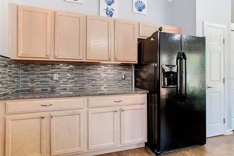 House in Poinciana, Florida 2 bedrooms, 140 sq.m. № 1733981 - photo 5