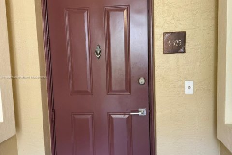 Condominio en alquiler en Sunrise, Florida, 2 dormitorios, 109.07 m2 № 1944750 - foto 7