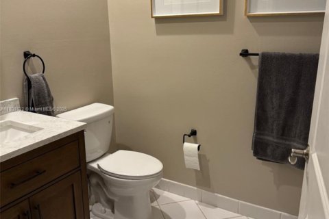 Condominio en alquiler en Sunrise, Florida, 2 dormitorios, 109.07 m2 № 1944750 - foto 10