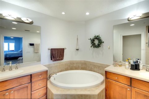 Condominio en venta en Palmetto, Florida, 3 dormitorios, 196.49 m2 № 2361159 - foto 29