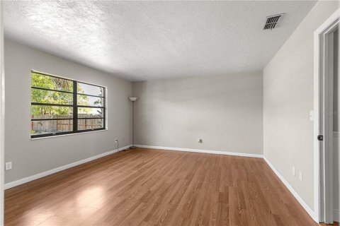 House in Ocala, Florida 4 bedrooms, 183.67 sq.m. № 2097741 - photo 23
