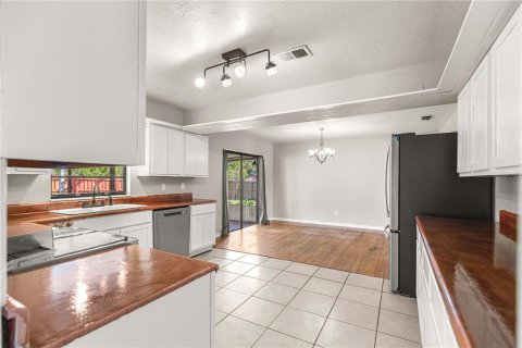 House in Ocala, Florida 4 bedrooms, 183.67 sq.m. № 2097741 - photo 18