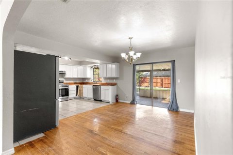 House in Ocala, Florida 4 bedrooms, 183.67 sq.m. № 2097741 - photo 16