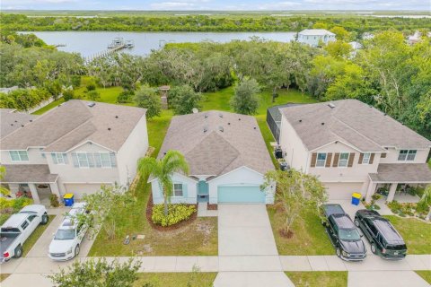 House in Edgewater, Florida 4 bedrooms, 168.34 sq.m. № 2198476 - photo 27