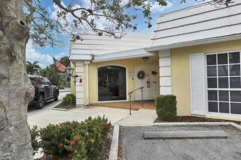 Casa en alquiler en Sarasota, Florida, 2 dormitorios, 107.3 m2 № 1745386 - foto 30