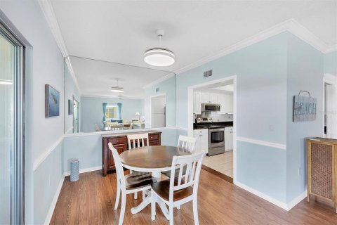 Casa en alquiler en Sarasota, Florida, 2 dormitorios, 107.3 m2 № 1745386 - foto 8