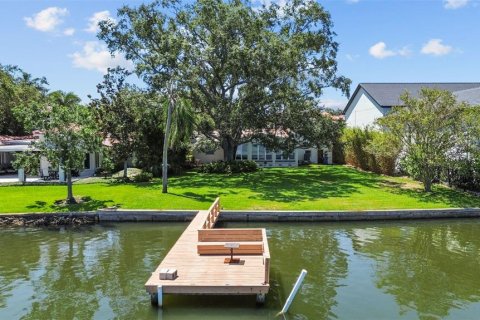 Land in Saint Petersburg, Florida № 1750173 - photo 4