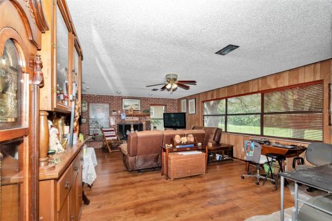 House in Ocala, Florida 3 bedrooms, 165.18 sq.m. № 1807221 - photo 13