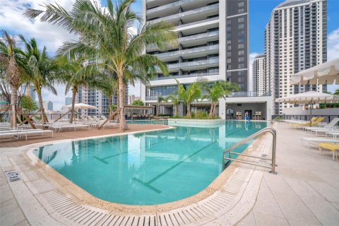 Condo in Miami, Florida, 1 bedroom  № 1893147 - photo 29