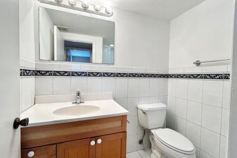 Condo in Delray Beach, Florida, 2 bedrooms  № 2190729 - photo 29