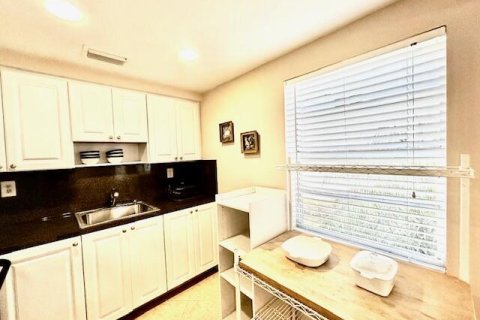 Condo in Delray Beach, Florida, 2 bedrooms  № 2190729 - photo 14
