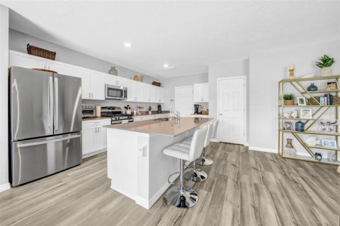 Villa ou maison à vendre à Fish Hawk, Floride: 4 chambres, 213.58 m2 № 1647646 - photo 8