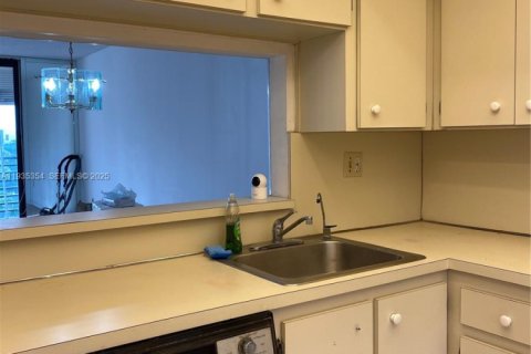 Condominio en venta en Pembroke Pines, Florida, 1 dormitorio, 71.81 m2 № 1993548 - foto 5