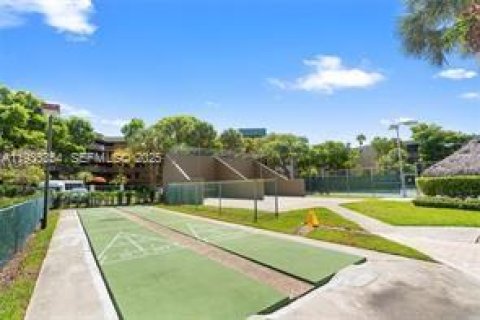 Condominio en venta en Pembroke Pines, Florida, 1 dormitorio, 71.81 m2 № 1993548 - foto 24