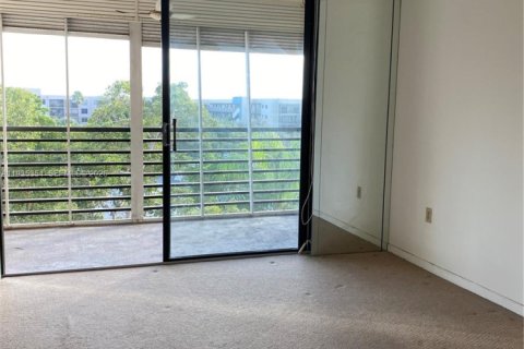 Condominio en venta en Pembroke Pines, Florida, 1 dormitorio, 71.81 m2 № 1993548 - foto 6