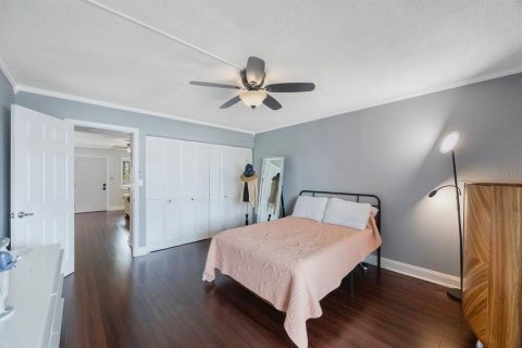 Condo in Saint Petersburg, Florida, 1 bedroom  № 1782294 - photo 23