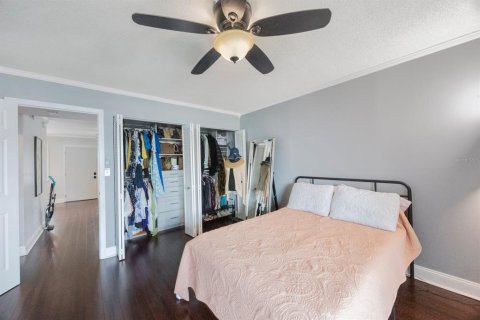 Condo in Saint Petersburg, Florida, 1 bedroom  № 1782294 - photo 20
