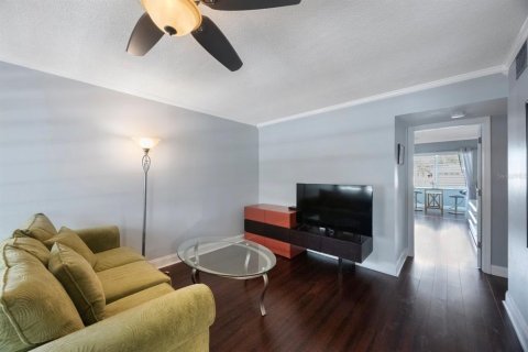 Condo in Saint Petersburg, Florida, 1 bedroom  № 1782294 - photo 6