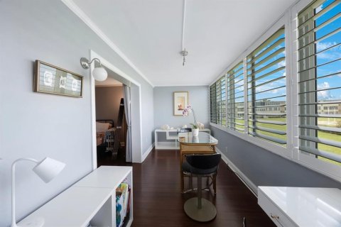 Condo in Saint Petersburg, Florida, 1 bedroom  № 1782294 - photo 19