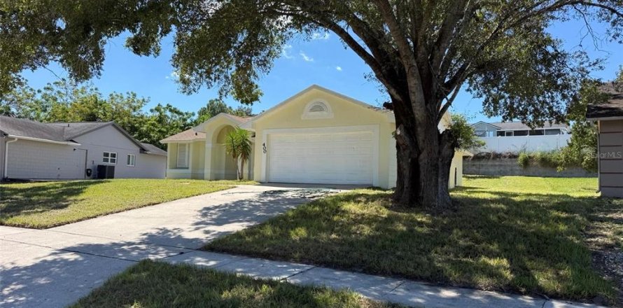 House in Orlando, Florida 3 bedrooms, 148.74 sq.m. № 2390987