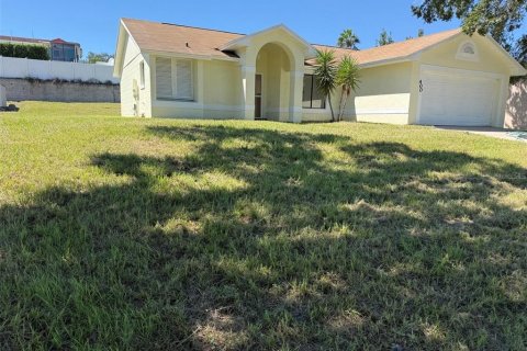 House in Orlando, Florida 3 bedrooms, 148.74 sq.m. № 2390987 - photo 3