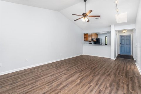 House in Gainesville, Florida 2 bedrooms, 93.55 sq.m. № 1858278 - photo 17