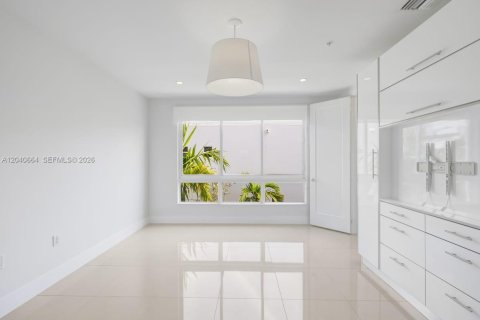 Touwnhouse à vendre à Doral, Floride: 4 chambres, 226.4 m2 № 2088423 - photo 15
