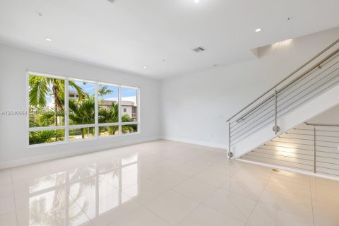 Touwnhouse à vendre à Doral, Floride: 4 chambres, 226.4 m2 № 2088423 - photo 18