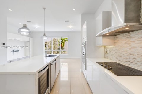 Touwnhouse à vendre à Doral, Floride: 4 chambres, 226.4 m2 № 2088423 - photo 24